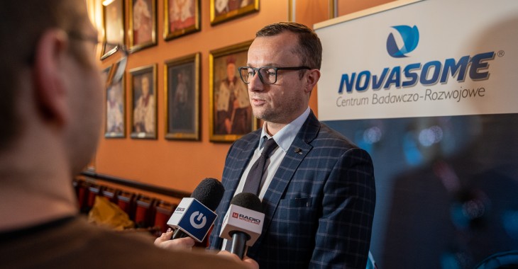 Centrum Badawczo-Rozwojowe Novasome we współpracy z Uniwersytetem Wrocławskim uruchomiło program stypendialny